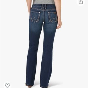 Wrangler Women's Retro Mae Mid Rise Stretch Boot Cut Jean sz 0 with a 34 inseam